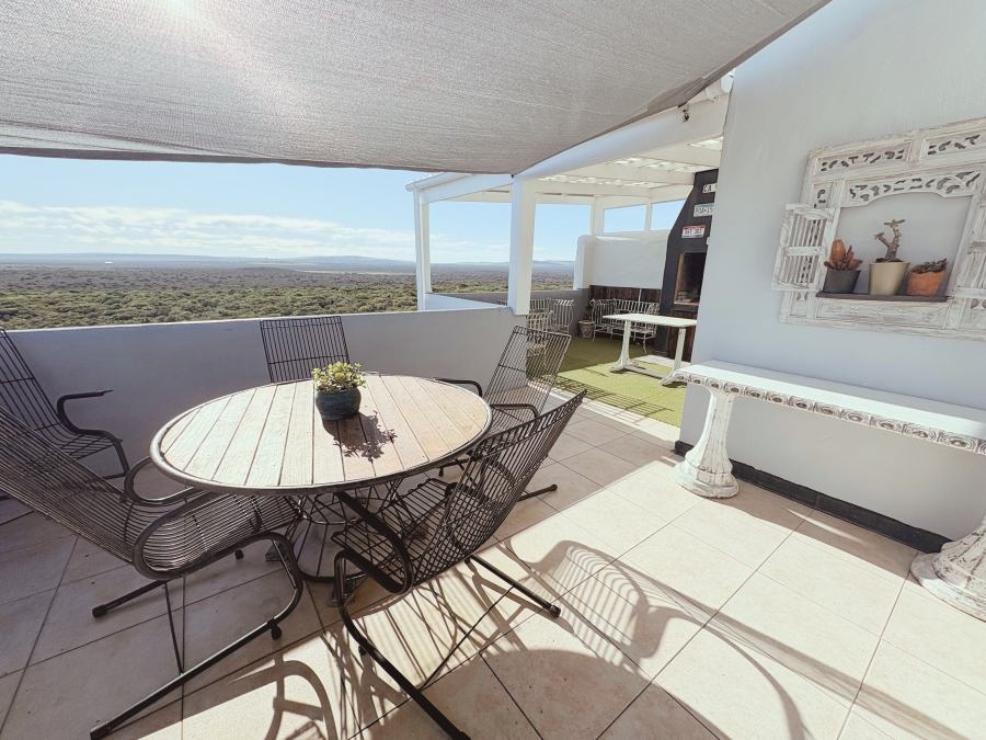 4 Bedroom Property for Sale in Yzerfontein Western Cape